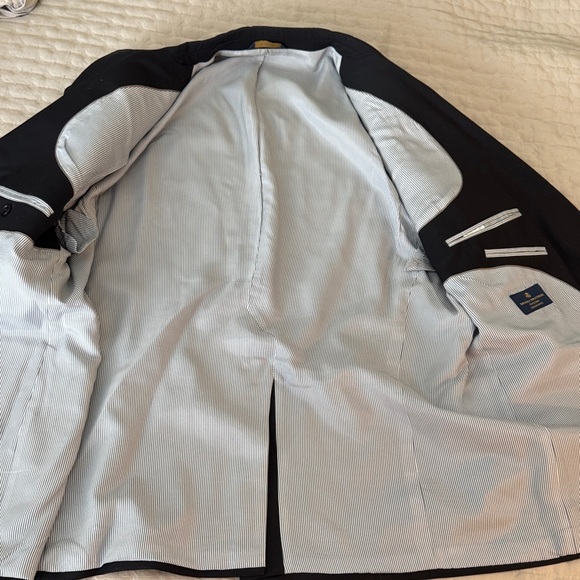 Brooke - Picture 5 of 11